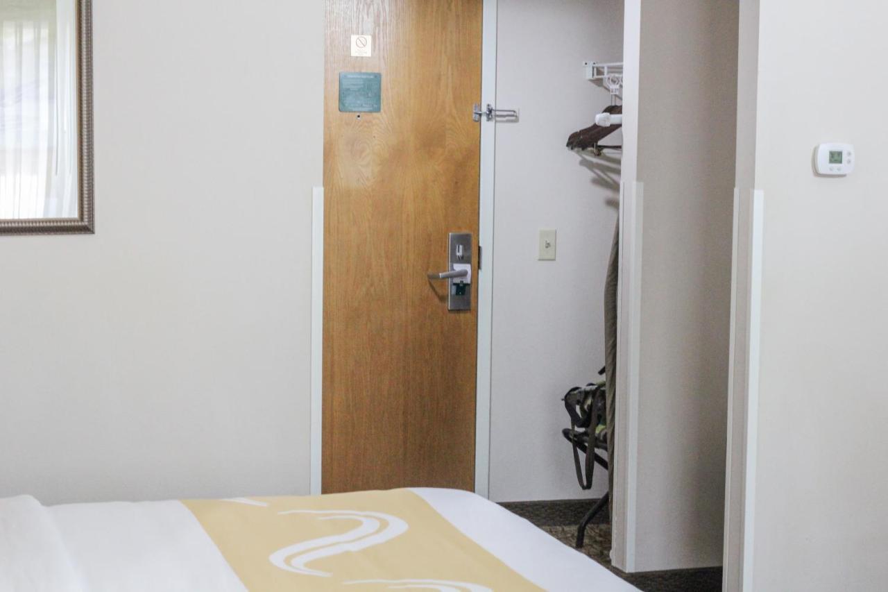 Quality Inn Conference Center At Citrus Hills Hernando Екстериор снимка