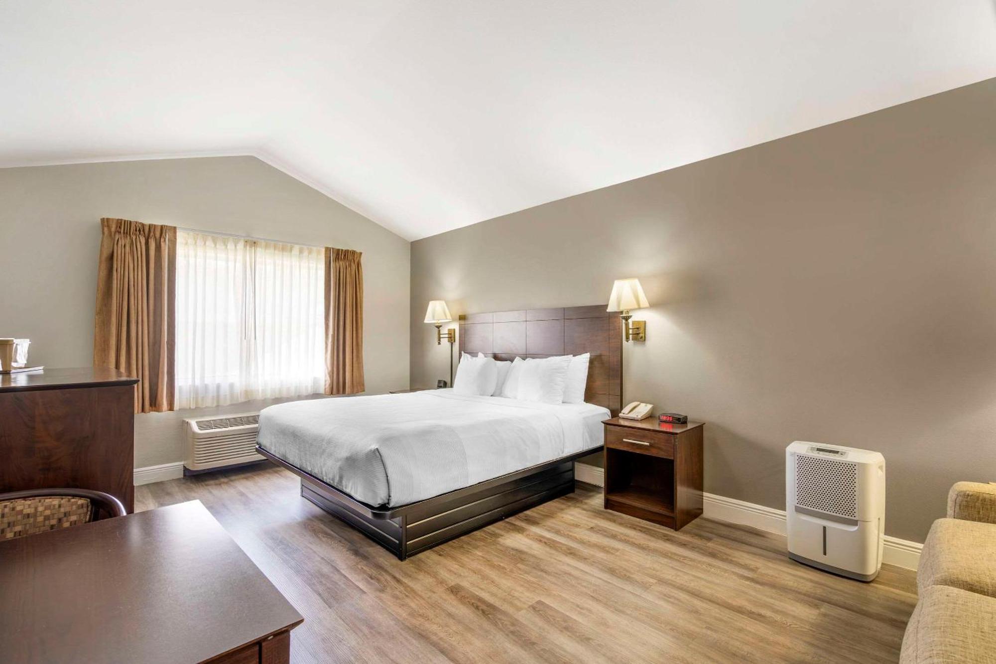 Quality Inn Conference Center At Citrus Hills Hernando Екстериор снимка