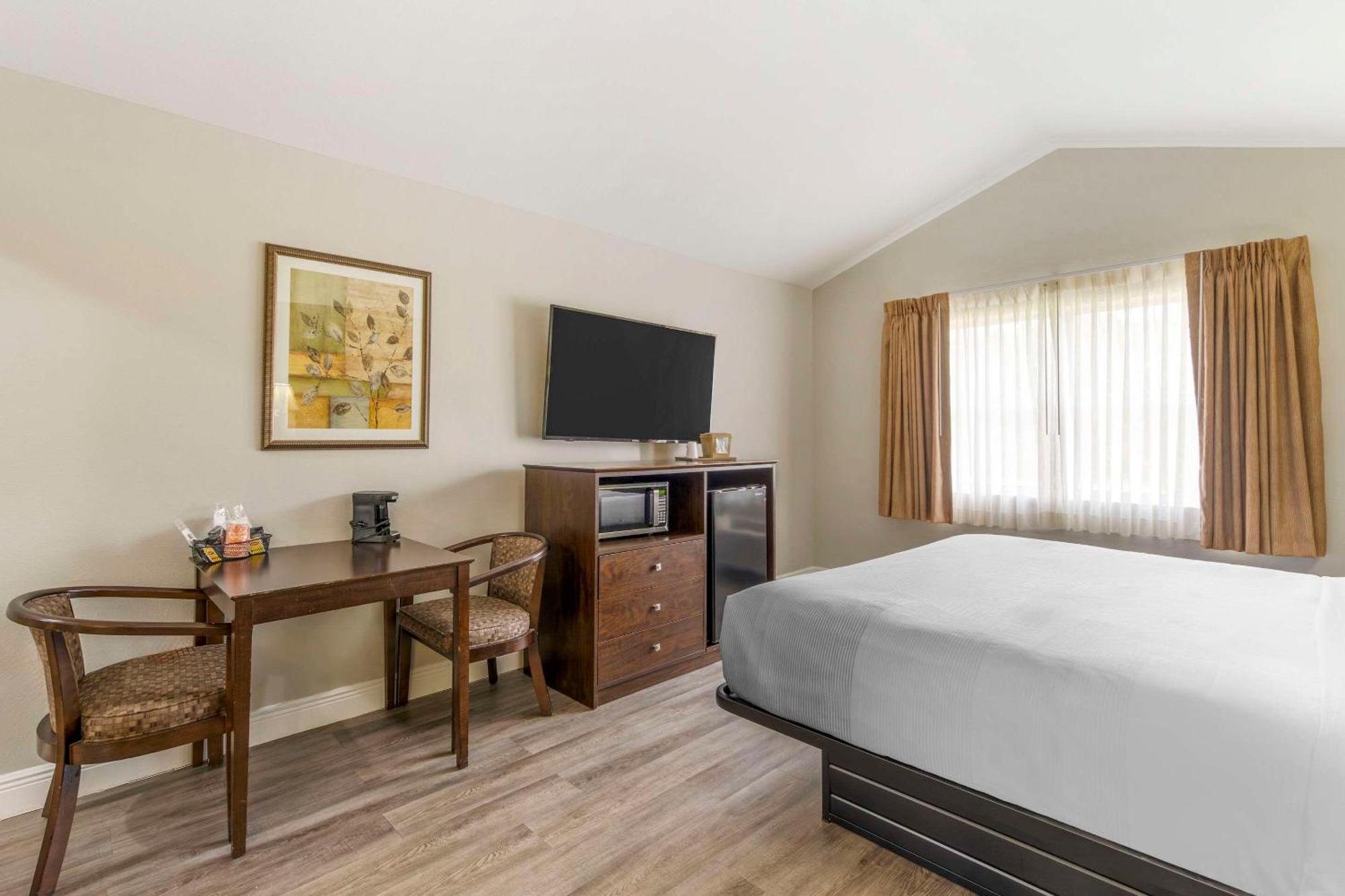 Quality Inn Conference Center At Citrus Hills Hernando Екстериор снимка