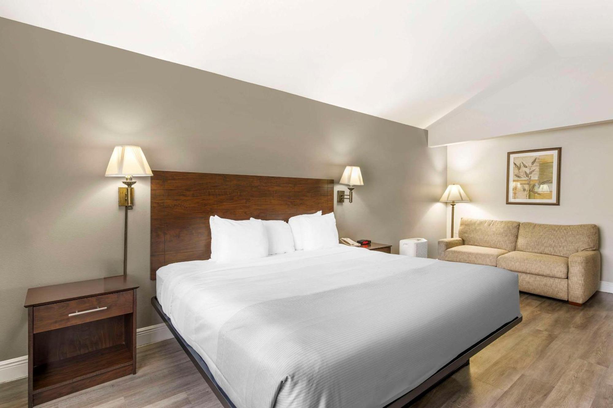 Quality Inn Conference Center At Citrus Hills Hernando Екстериор снимка